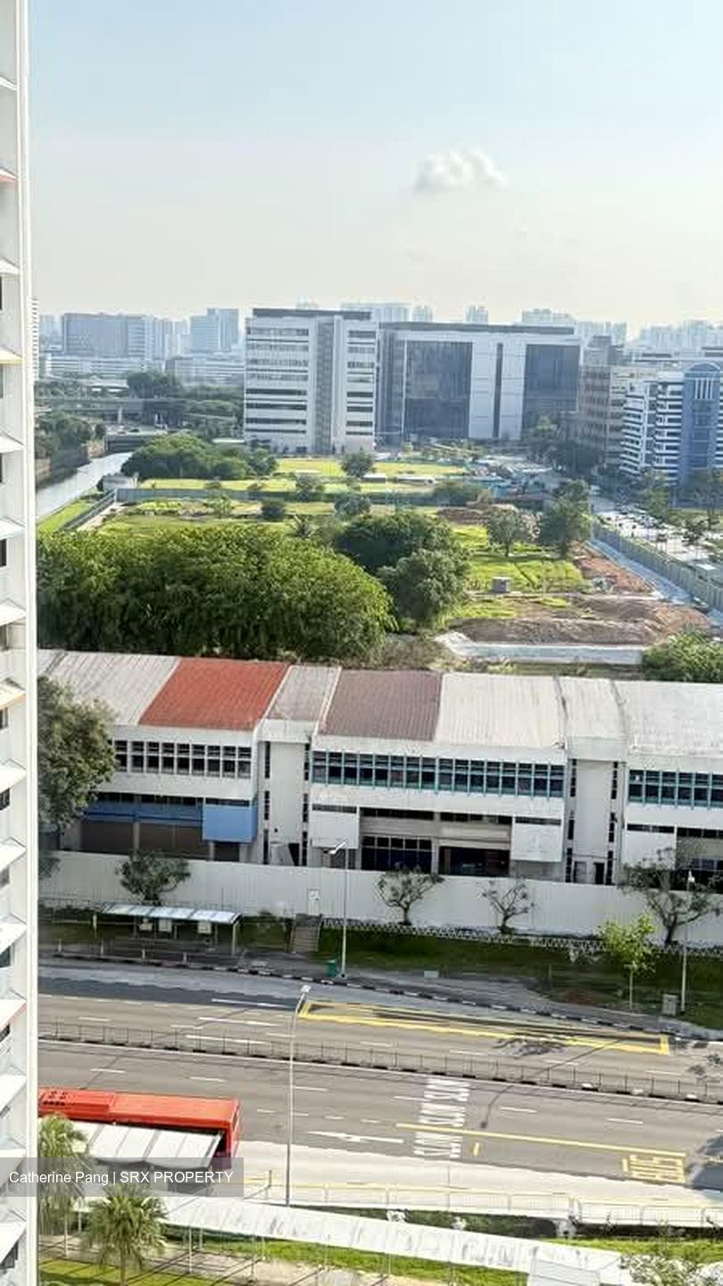 Block B (D13), Factory #553812001